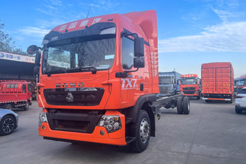 重汽豪沃HOWO TX7 PRO 沃盈版 6.9L柴油 290马力 4X2 中国重汽8档 9.6米厢式载货车