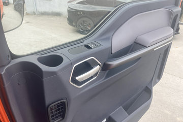 ��������HOWO TX7 PRO ��ӯ�� 6.9L���� 290���� 4X2 �й�����8�� 9.6����ʽ�ػ���ͼƬ