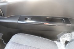 东风新疆拓行S3 3L柴油 180马力 4X2 法士特10档 3.8米排半自卸车