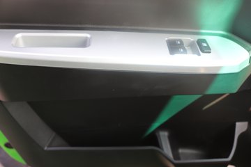 �����½�����S3L  4X2 ���Ŵ��綯��ж�� ����ʱ��155kWhͼƬ