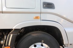 东风畅行X9 595马力 6X4 东风14档 LNG牵引车