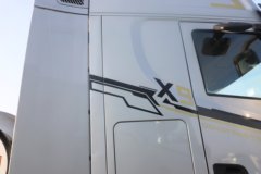 东风畅行X9 595马力 6X4 东风14档 LNG牵引车