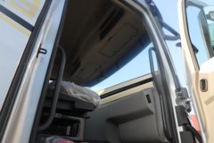 东风畅行X9 595马力 6X4 东风14档 LNG牵引车