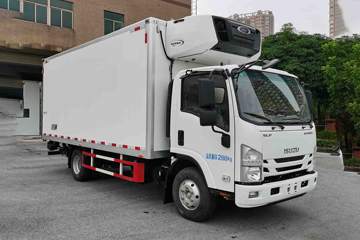 新飞快牌 庆铃五十铃底盘 132马力 4X2 5.05米冷藏车