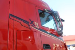 东风畅行X9 14.6L LNG 630马力 6X4 采埃孚12档 AMT自动档 牵引车