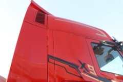 东风畅行X9 14.6L LNG 630马力 6X4 采埃孚12档 AMT自动档 牵引车