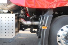 东风畅行X9 14.6L LNG 630马力 6X4 采埃孚12档 AMT自动档 牵引车