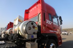 东风新疆畅行D7V 530马力 6X4 法士特12档 LNG牵引车