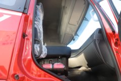 东风新疆畅行D7V 530马力 6X4 法士特12档 LNG牵引车