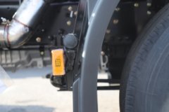 东风新疆畅行D7V 530马力 6X4 法士特12档 LNG牵引车