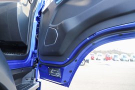 东风拓行X1&nbsp;自卸车驾驶室                                               图片