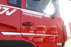 东风新疆畅行D7V 540马力 6X4 12档 LNG牵引车