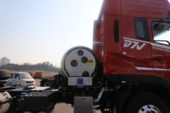 东风新疆畅行D7V 540马力 6X4 12档 LNG牵引车