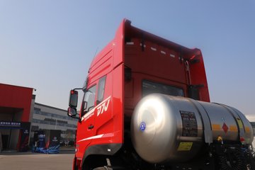 �����½�����D7V 540���� 6X4 12�� LNGǣ����ͼƬ