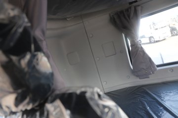 �����½�����D7V 540���� 6X4 12�� LNGǣ����ͼƬ