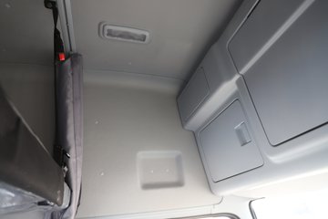 �����½�����D7V 540���� 6X4 12�� LNGǣ����ͼƬ