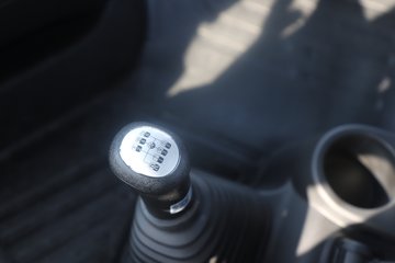 �����½�����D7V 540���� 6X4 12�� LNGǣ����ͼƬ