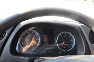 �����½�����D7V 540���� 6X4 12�� LNGǣ����ͼƬ