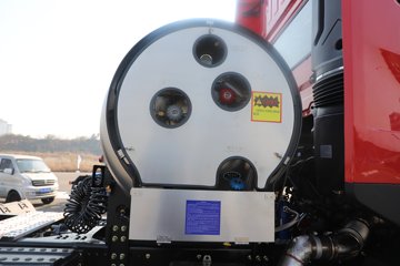 �����½�����D7V 540���� 6X4 12�� LNGǣ����ͼƬ