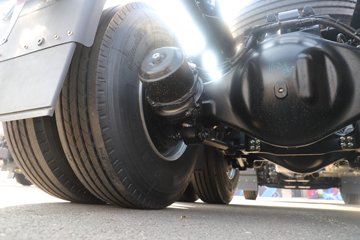 �����½�����D7V 540���� 6X4 12�� LNGǣ����ͼƬ