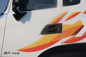 �����½� ����X7 556���� 6X4 14�� LNGǣ����ͼƬ