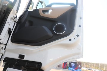 �����½� ����X7 556���� 6X4 14�� LNGǣ����ͼƬ