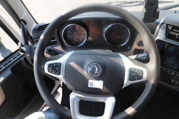 �����½� ����X7 556���� 6X4 14�� LNGǣ����ͼƬ