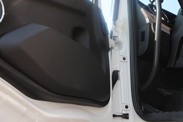 �����½� ����X7 556���� 6X4 14�� LNGǣ����ͼƬ