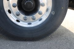 东风新疆 畅行X7 556马力 6X4 14档 LNG牵引车