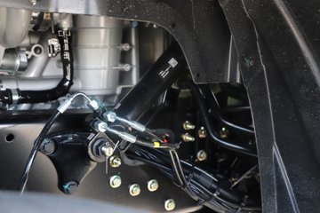 �����½� ����X7 556���� 6X4 14�� LNGǣ����ͼƬ