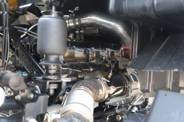 �����½� ����X7 556���� 6X4 14�� LNGǣ����ͼƬ