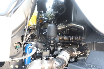 �����½� ����X7 556���� 6X4 14�� LNGǣ����ͼƬ