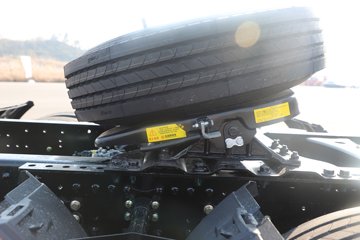 �����½� ����X7 556���� 6X4 14�� LNGǣ����ͼƬ