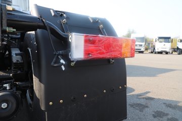 �����½� ����X7 556���� 6X4 14�� LNGǣ����ͼƬ