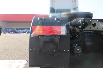 �����½� ����X7 556���� 6X4 14�� LNGǣ����ͼƬ