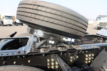 �����½� ����X7 556���� 6X4 14�� LNGǣ����ͼƬ