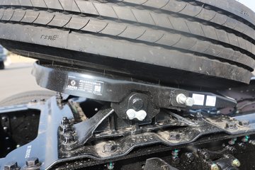 �����½� ����X7 556���� 6X4 14�� LNGǣ����ͼƬ