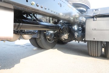 �����½� ����X7 556���� 6X4 14�� LNGǣ����ͼƬ