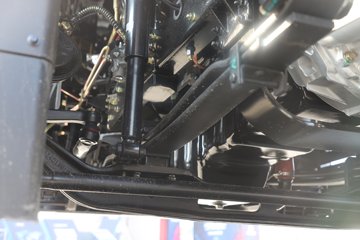 �����½� ����X7 556���� 6X4 14�� LNGǣ����ͼƬ