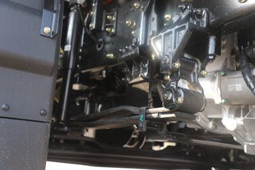 �����½� ����X7 556���� 6X4 14�� LNGǣ����ͼƬ