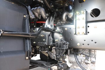 �����½� ����X7 556���� 6X4 14�� LNGǣ����ͼƬ