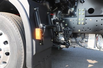 �����½� ����X7 556���� 6X4 14�� LNGǣ����ͼƬ