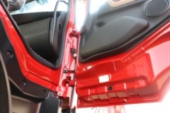 东风拓行X3 6.8L柴油 300马力 4X2 12档 4.8米自卸车