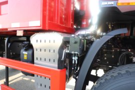 东风拓行X3&nbsp;自卸车底盘                                                图片