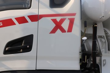 ��������X1 220���� 4X2 ���� ���������賵ͼƬ