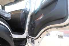 东风拓行X1 220马力 4X2 柴油 混凝土搅拌车