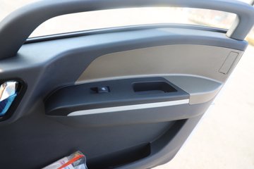 ��������X1 220���� 4X2 ���� ���������賵ͼƬ