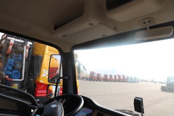 ��������X1 220���� 4X2 ���� ���������賵ͼƬ