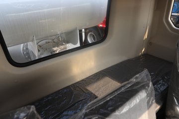 ��������X1 220���� 4X2 ���� ���������賵ͼƬ