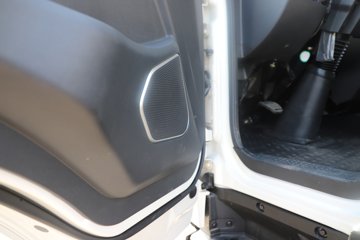 ��������X1 220���� 4X2 ���� ���������賵ͼƬ